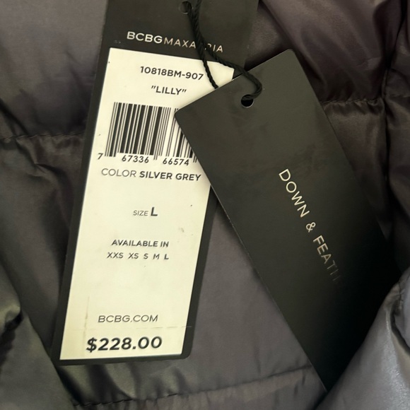 BCBGMAXAZRIA Women's Lilly Short Packable Down Puffer Coat Asymmetrical Zip - Picture 2 of 7